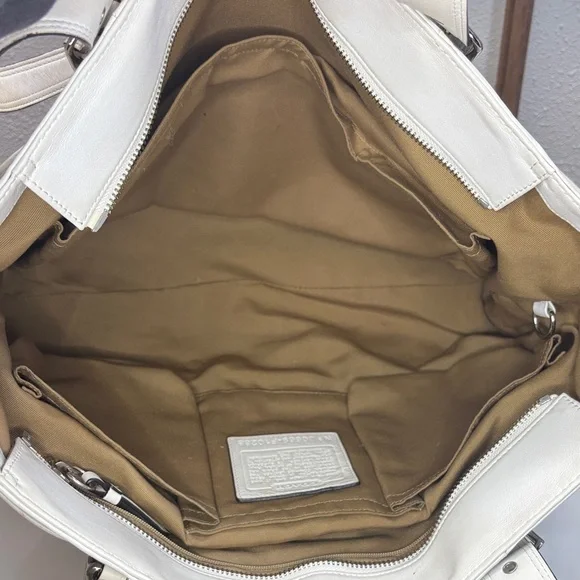 Coach White Smooth Leather Extra Large Tote Bag 2006 - Picture 13 of 13